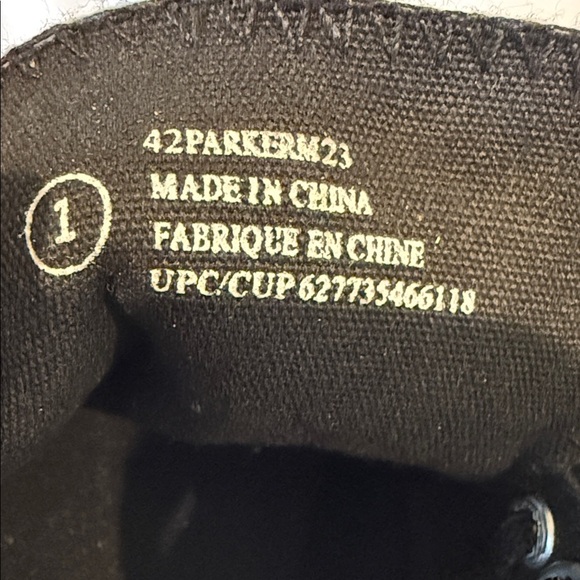 Black Shoes - Picture 2 of 10